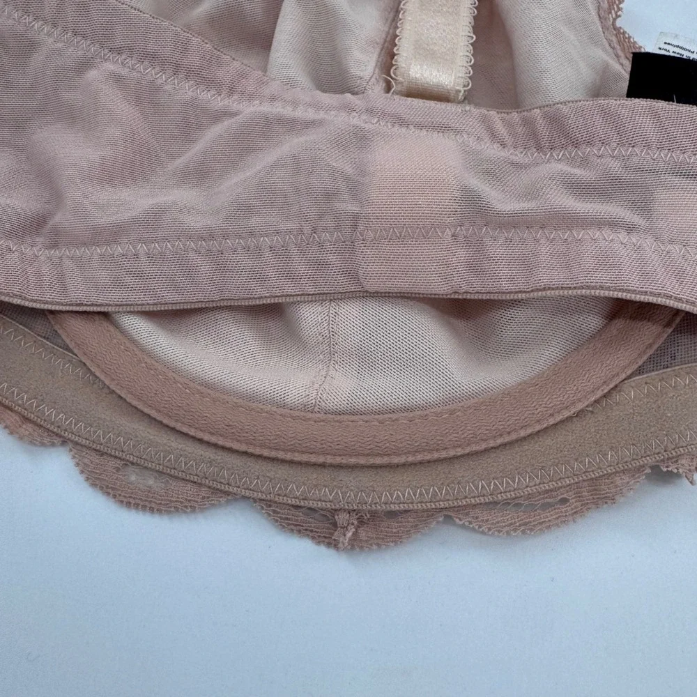 Adore Me Lace Unlined Underwire Bra Womens 40DD/E TanFloral Scalloped